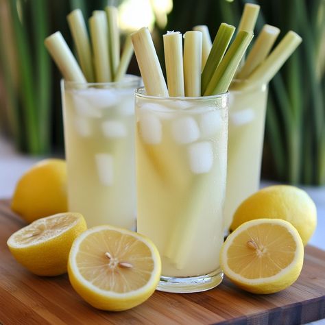 🍋🌿 Refresh yourself with our Lemongrass Infused Lemonade! A citrusy twist you’ll love! 🍹🍋 #Lemonade Lemongrass Infused Lemonade Ingredients: Lemongrass stalks (2, chopped) Water (2 cups) Lemon juice (1 cup) Sugar (1/2 cup) Ice Lemon slices (for garnish) Instructions: Boil water and add chopped lemongrass. Let steep and cool. Strain and mix with lemon juice and sugar. Serve over ice with lemon slices. 🍋🌿 Cool down with this refreshing and aromatic lemonade! Perfect for sunny days! 🍹☀️ #Ref... Lemongrass Lemonade, Lemonade Ingredients, Infused Lemonade, Diy Lemonade Stand, Diy Lemonade, Instagram Recipes, Lemon Slices, Presentation Ideas, Trending Recipes