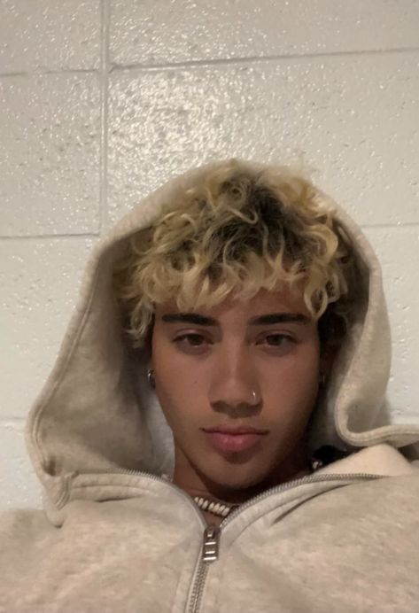 White Brunette Boy, Bleach Curly Hair Men, Fine Guys With Tattoos, Highlights Boys Hair, Black Guy Blonde Hair, Frosted Tips Men, Boys Blonde Highlights, Brown Highlights Men, Bleached Curly Hair Men