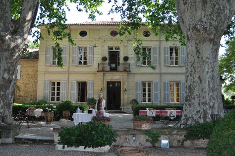 Domaine le Vallon  southern France Villa France, France Style, Southern France, Style Home, Auckland, Old Houses, Provence, Mansion, House Exterior