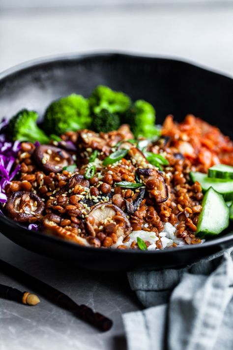 Korean Lentils, Vegan Bulgogi, Lentil Dinner, Lentils Recipe, Lentils Vegan, Vegan Kimchi, Bulgogi Recipe, Fit And Fabulous, Lentil Recipes