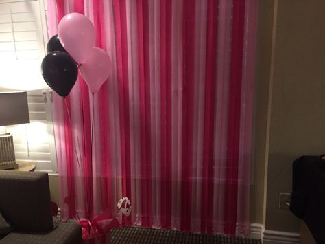 Victoria's Secret or pink theme bachelorette party decor Pink Birthday Party Ideas, Victoria Secret Party, Theme Bachelorette Party, Bachelorette Party Decor, Secret Party, Awesome Bachelorette Party, Pink Birthday Party, 13th Birthday Parties, Lingerie Shower