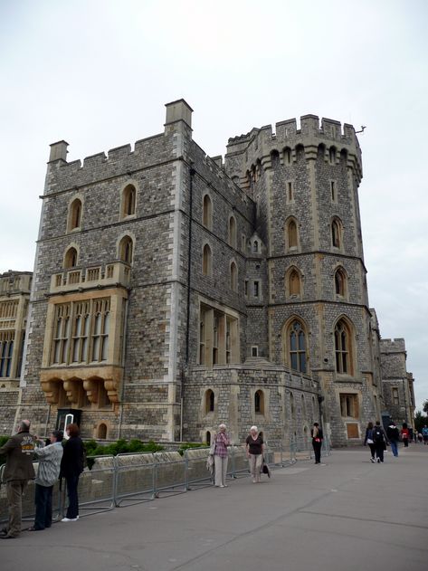 Tower Aesthetic Castle, Windsor Castle Aesthetic, Medieval Tower Aesthetic, Windsor Uk, Pierrefonds Castle, Architecture References, Crown Estate, Windsor England, Mespelbrunn Castle