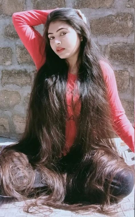 Spectacular Silk! Indian Long Hair Braid, Long Indian Hair, Long Silky Hair, Open Hairstyles, Natural Hair Beauty, Queen Hair, Long Hair Girl, Long Hair Women, Beautiful Long Hair