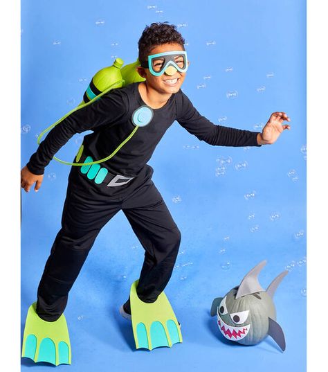 Scuba Diver Costume Athlete Costume, Diver Costume, Scuba Diver Costume, Under The Sea Costumes, Sea Costume, Viking Sewing, Sea Decor, Easy Costumes, Costume Themes