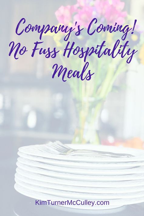 Company's coming! 10 Simple, No Fuss Hospitality Meals. Tips for easy dinner ideas for guests, including quick budget meals. Entertaining made easy! Best Hosting Meals, House Guest Meal Ideas, Meals For Guests Easy, Guests For Dinner Meals, Easy Dinner Guest Recipes, Meals For Overnight Guests, Easy Dinner Ideas For Guests, Easy Meals For Hosting, Simple Dinner For Guests