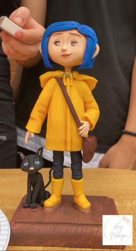 Coraline Polymer Clay, Coraline Clay, Coraline 3d, Funko Amigurumi, Morning Before School, Pinterest Hairstyles, Trendy Outfits Inspiration, Coraline Doll, Before School