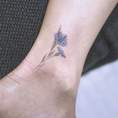 Small Cornflower Tattoo, Knapweed Tattoo, Cornflower Tattoo Minimalist, Cornflower Tattoo, Ogham Tattoo, Aa Tattoos, Wrist Tattoos Girls, Thistle Tattoo, Purple Tattoos