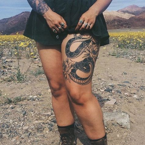 Rattlesnake Tattoo, Flower Leg Tattoos, Upper Leg Tattoos, Sleeve Filler, River Tattoo, Tattoo Pierna, Tattoo Sleeve Filler, Rattle Snake, Tattoos For Women Flowers