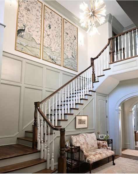 Grand Staircase Entrance, Euro Farmhouse, Two Story Entryway, Stunning Staircases, Colonial Home Interior, Hallway Staircase, Winter House Exterior, Foyer Ideas Entryway, Staircase Designs