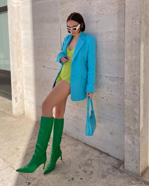 Outfit Ideas January, Missguided Outfit, Bright Colored Outfits, Color Boots, Color Blocking Outfits, Wearing All Black, Clothing Outfit Ideas, Stiletto Boots, Green Outfit