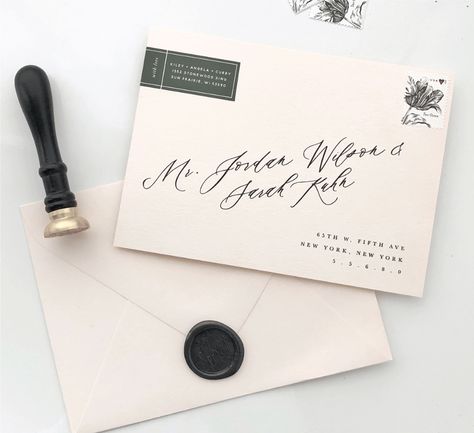 Wedding Envelope Calligraphy, Addressing Wedding Invitations, Calligraphy Envelope, Wedding Address, Diy Envelope, Envelope Art, 카드 디자인, Wedding Invitation Envelopes, Envelope Design