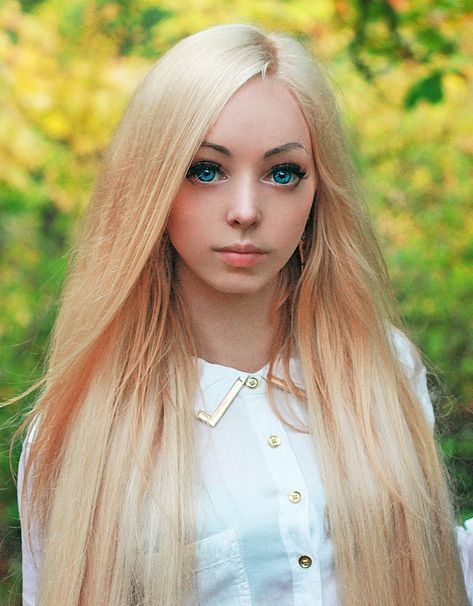 Meet 7 Real-Life Barbie and Ken Dolls Barbie Hairstyles Real Life, Barbie And Ken Dolls, Barbie Hairstyle, Human Doll, Ken Dolls, Barbie Images, Living Dolls, Celebrity Moms, Ken Doll