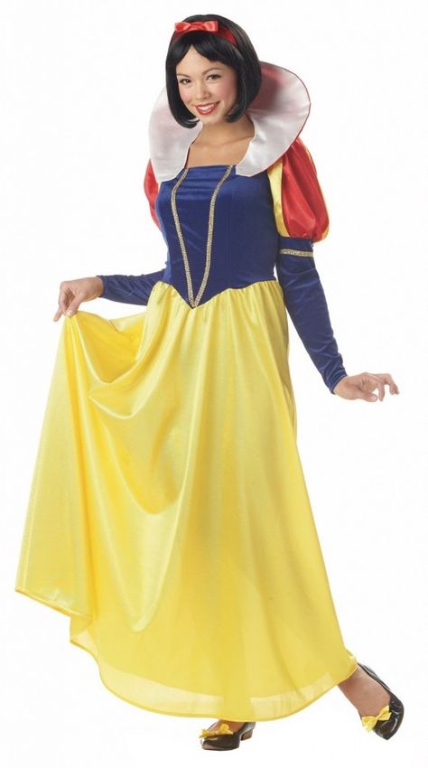 10 Fun Halloween Costumes for Moms That You Can Wear In Front of Your Kids Modest Halloween Costumes, Snow White Princess Dress, Snow White Halloween Costume, Snow White Outfits, Snow White Cosplay, White Halloween Costumes, Disney Princess Costumes, Snow White Dresses, Snow White Costume