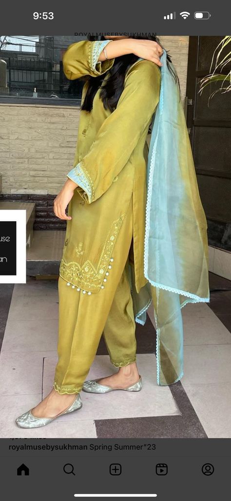 Punjabi Dress Design, Simple Indian Suits, Cotton Suit Designs, Summer Fashion Dresses Casual, Patiala Suit Designs, Punjabi Suits Designer Boutique, Embroidery Suits Punjabi, Stylish Kurtis Design, Fancy Suit