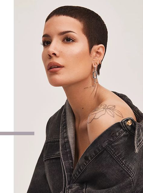 Long Buzz Cut, Halsey Hair, Bald Haircut, Buzzed Hair Women, Buzz Haircut, Buzz Cut Women, Buzzed Hair, Bald Girl, Super Short Hair