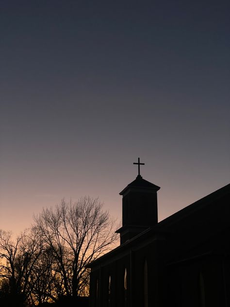 Gereja Kristen Aesthetic, Church Asthetic Picture, God Profile Picture, Christian Aestetic Photos, Jesus Asthetic Picture, Christian Asthetic Picture, Christian Profile Picture, Dark Christianity Aesthetic, Church Aesthetic Dark