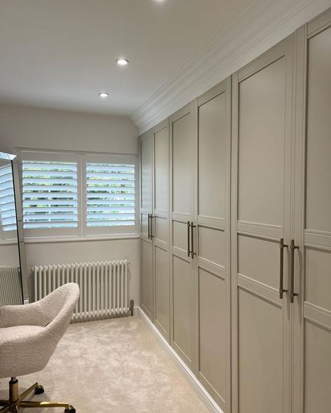 Lillie Henrietta Home on Instagram: "Dressing room☁️ So many questions on these wardrobes recently! These are the Ikea Pax Planner wardrobes in the ‘Flisberget Light Beige’ we didn’t paint them! We designed the whole inside ourselves and built them onto a ‘stage’ made from 3x2 wood & added the skirting and coving for the built in style. 🫶🏼🫶🏼" Flisberget Light Beige, Spare Room Dressing Room Ideas, Ikea Dressing Room, Ikea Makeup Storage, Dressing Ikea, Modern Bedroom Wardrobe, Small Dressing Rooms, Ikea Pax Closet, Bedroom Built In Wardrobe