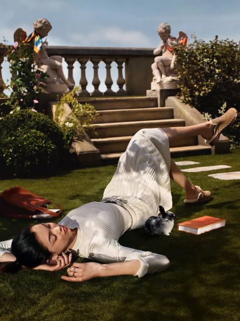 Mika Schneider, Collections Of Objects, Vogue Magazine, Fall 2022, Ad Campaign, Photography Inspo, Fashion Shoot, Fashion Photo, Garden Sculpture