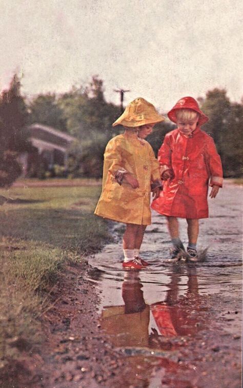 Rain hats & rain slickers, but where are their golashes? Eurydice Costume, Drawing Rain, Jump Animation, Costume Renderings, Editing Styles, Rain Hats, Girl In Rain, Rain Baby, 1950s Girls