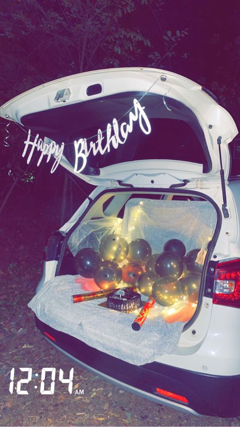 My Birthday Snap, Birthday Night Aesthetic, Happy Birthday Snapchat Stories, Birthday Snap Ideas, Bday Decoration In Car, Fake Birthday Snap, Birthday Snapchat Stories, Car Birthday Decorations Ideas, Happy Birthday Snap