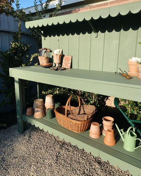 Potting Bench + Backyard Updates — Dreams + Jeans Potting Benches Diy, Potting Bench Ideas, Potting Station, Outdoor Potting Bench, Potting Benches, Garden Houses, Potting Tables, Potting Table, Garden Benches