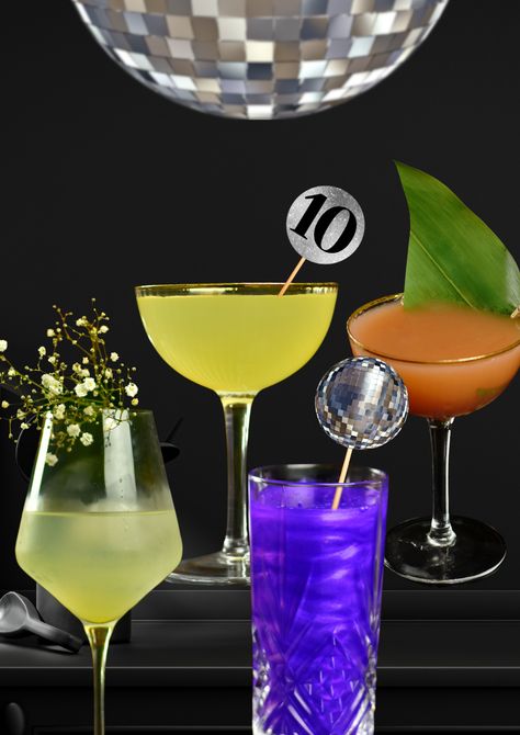 Strictly dancing cocktails with a dark background disco ball. Themed Cocktail Recipes, Themed Cocktails, Purple Cocktails, 30 Cake, Drink Garnishing, Themed Drinks, Citrus Juice, Strictly Come Dancing, Edible Glitter