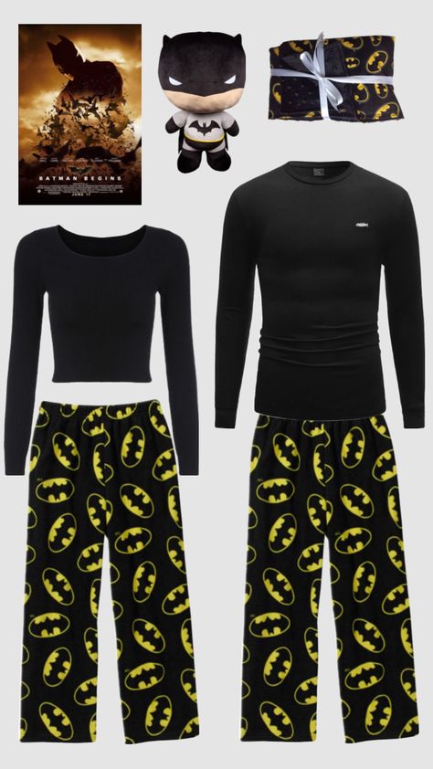 batman couple pjs Batman Couple, Couple Pjs, Pj Outfit, Batman Outfits, Matching Outfits Best Friend, Rapper Outfits, Couple Fits, Couple Pajamas, Cute Pjs