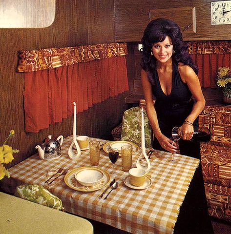 1970s Camper, Vintage Motorhome, Camping Vintage, Gmc Motorhome, Dinette Tables, Vintage Travel Trailers, Luxury Camping, Vintage Trailers, Vintage Camper