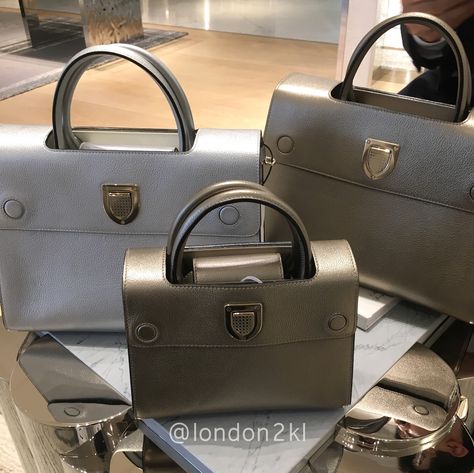 Diorever Bags in Mini and Medium Size ❤❤❤ it? Order now. Once it's gone, it's gone! Just WhatsApp me +44 7535 715 239, Erwan. Click my account name for other great items. #l2klDior #l2klDior #l2klDior Diorever Bag, Dior Handbags, My Account, Kate Spade Top Handle Bag, Order Now, Medium Size, Clutch Bag, Top Handle Bag, Dior