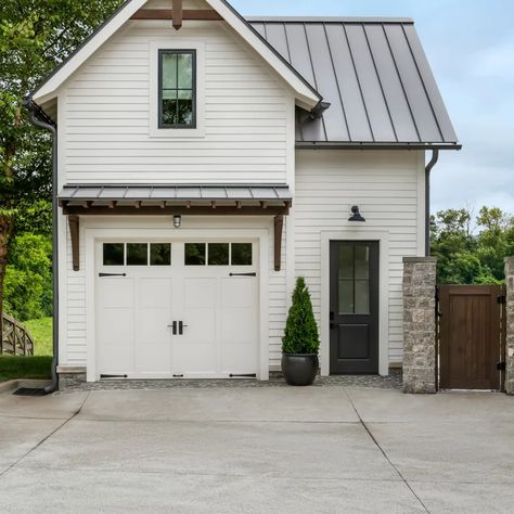 75 Detached Garage Ideas You'll Love - April, 2023 | Houzz Detached Garages With Apartment, Modern Farmhouse Detached Garage With Apartment, One Car Garage Addition Attached, Prefab Garage With Apartment Above, Carport Guest House, Detached Garage Designs With Loft, Small Garage Plans, Modern Farmhouse Detached Garage, Tiny Home Exterior Ideas