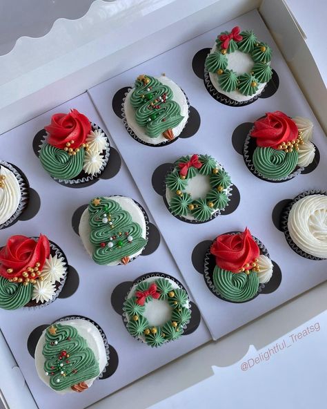 Christmas Cupcakes 🎄 “ it’s practically here “ - Grinch💚 #christmastree #christmas #merrychristmas #christmas2023 #christmasdessert… | Instagram Christmas Pudding Cupcakes, The Grinch Cupcakes, Grinch Cupcake Cake, Christmas Cupcake Designs, Elf Cupcakes, Christmas Cupcakes Ideas, Grinch Cupcakes, Winter Cupcakes, Xmas Cakes