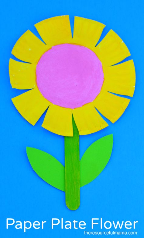 Paper Plate Flower Craft for Kids - The Resourceful Mama Paper Plate Flowers, Nanny Ideas, Summer Preschool Crafts, Springtime Crafts, Classroom Doors, Plate Flowers, Earth Day Crafts, Summer Craft, Spring Crafts For Kids