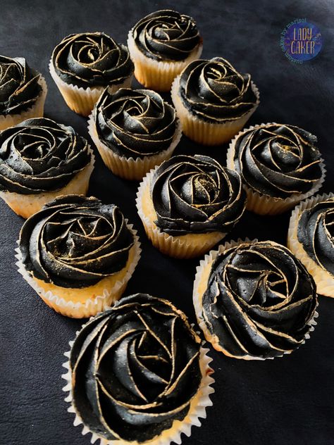 Elegant Black Cupcakes, Black Theme Cupcakes, Black And Gold Wedding Cupcakes, Black And Gold Party Snacks, Black And Gold Party Dessert Table, 21st Black And Gold Theme, Black And Gold Tea Party, White Black And Gold Cupcakes, Black Desert Table