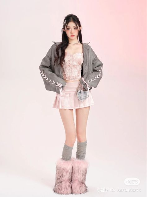 Grunge Pink Outfit, Pink Kpop Outfit, Ive Concert, Peony Aesthetic, Street Outfits, Preformance Outfits, Aesthetic Streetwear, Aesthetic Fits, Kawaii Fashion Outfits