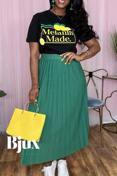 Bjux - Chic Patchwork Pleated Two-Piece with O-Neck and Short Sleeves - Exquisite Print Design Short Sleeve Suit, Casual Work Attire, Business Casual Summer, Pleated Neckline, Two Piece Jumpsuit, Elegant Pattern, Tshirt Skirt, Work Attire, Ladies Fashion