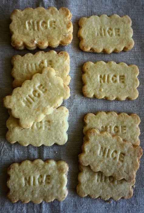 Old Fashioned Nice Biscuits — Baking Martha British Biscuit Recipes, English Baking, Nice Biscuits, Digestive Cookies, English Biscuits, British Biscuits, Iced Gems, Rhubarb Tart, Desiccated Coconut