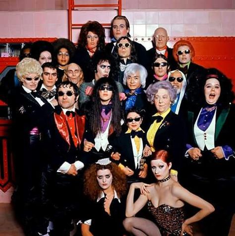 Rocky Horror Picture Show Transylvanians. Rocky Horror Cast, Rocky Horror Picture Show Costume, Rocky Horror Costumes, Horror Party, Rocky Horror Show, The Rocky Horror Picture Show, Horror Picture Show, Rocky Horror Picture Show, Rocky Horror Picture