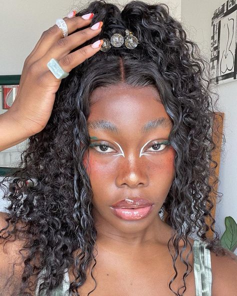 Simple Fairy Makeup, Makeup Pictorial, Makeup Black Women, Alt Makeup, Simple Eyeliner, Fairy Makeup, Favorite Makeup Products, Cute Makeup Looks, No Eyeliner Makeup