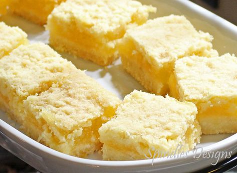 Pineapple Squares, Cheese Squares, Pineapple Dessert Recipes, Artichoke Dip Recipe, Square Recipes, Dessert Bar Recipe, Cookie Bar, Fruity Desserts, Bar Recipes