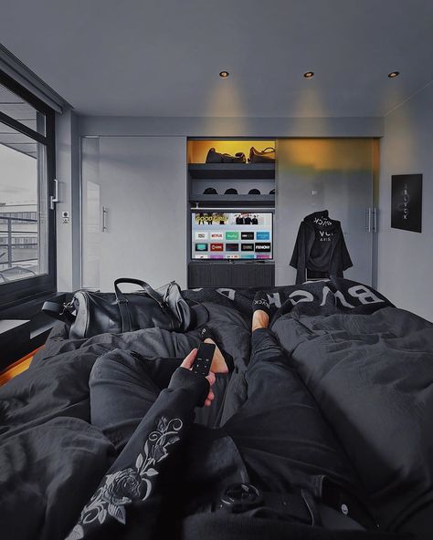 Hypebeast Room, Boy Bedroom Design, Color Composition, Bedroom Setup, Game Room Design, Home Office Setup, Room Setup, Home Room Design, Room Decor Bedroom