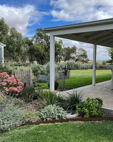 Woodlands Landscaping, Australian Country Houses, Full Sun Garden, Perennial Garden Plans, Action Board, Australian Country, Pelican Bay, Australian Farm, Welcome Autumn