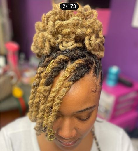 Britt Barbie, Dreads Styles For Women, Blonde Dreadlocks, Natural Wedding Hairstyles, Natural Straight Hair, Short Locs Hairstyles, Faux Locs Hairstyles, Dreadlock Style, Dreadlock Styles