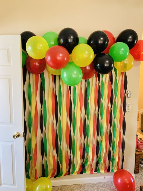 Ideas For Juneteenth, Juneteenth Centerpiece Ideas, 4 20 Party Ideas, Juneteenth Party Ideas, Juneteenth Cake Ideas, Reggae Party Ideas, Jamaican Theme Party Ideas, One Love Birthday Theme, Juneteenth Decoration Ideas