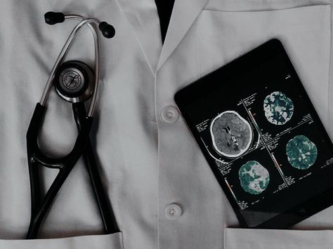 Anime Doctor Aesthetic, Doctor Aesthetic, Radiology Student, Radiology Technologist, Medical Student Motivation, Med School Motivation, Medical Wallpaper, Medical School Motivation, Aesthetic Medicine