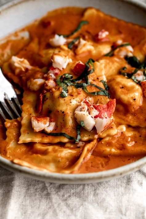 Lobster Ravioli, Ravioli Recipe, Vodka Sauce, Appetizer Salads, Seafood Dishes, Ravioli, I Love Food, Pasta Dishes, Seafood Recipes