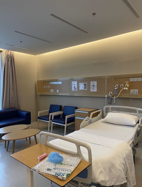 Aesthetic Hospital Room, Hospital Private Room, Children’s Hospital, Hospital Room Aesthetic, Private Hospital Room, Bloxburg Hospital, Hospital Vibes, Hospital Aesthetic, Surgery Room