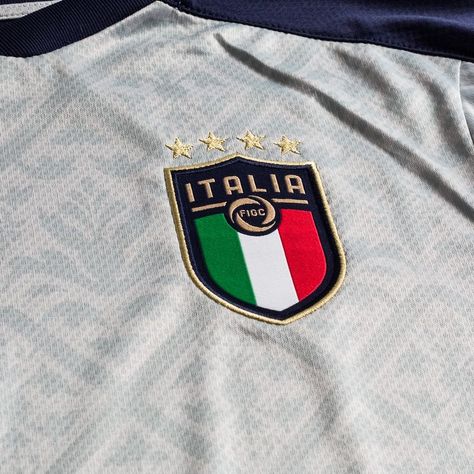 Italy Euro 2020, Italia Aesthetic, Oliver Aiku, Italy Football, Italy Soccer, Lake Garda Italy, Italy Logo, Garda Italy, Italian Football