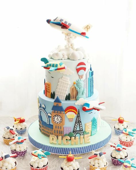 Around The World Birthday Cake, Airport Cake, Sus Moments, Bon Voyage Cake, 1st Birthday Decorations Boy, Tropical Birthday Cake, Airplane Birthday Cakes, Girly Birthday Cakes, Nice Cakes