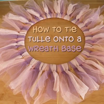 How to Tie Tulle around a Wreath Ring Form Base Birthday Wreath Diy, Tulle Wreath Tutorial, Tulle Wreath Diy, Halloween Tulle Wreath, Tulle Garland, Tutu Wreath, Tulle Crafts, Wreaths Design, Diy Tulle