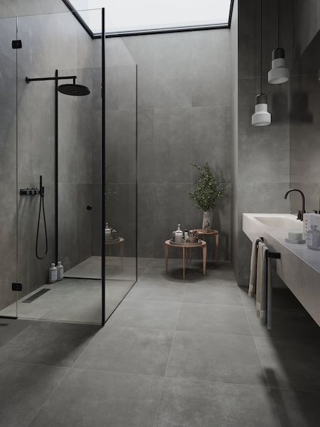 Makeover Kamar Mandi, Grey Bathroom Tiles, Bilik Air, Concrete Bathroom, Grey Bathroom, Steam Showers Bathroom, Tile Inspiration, Bathroom Tiles, Steampunk Style